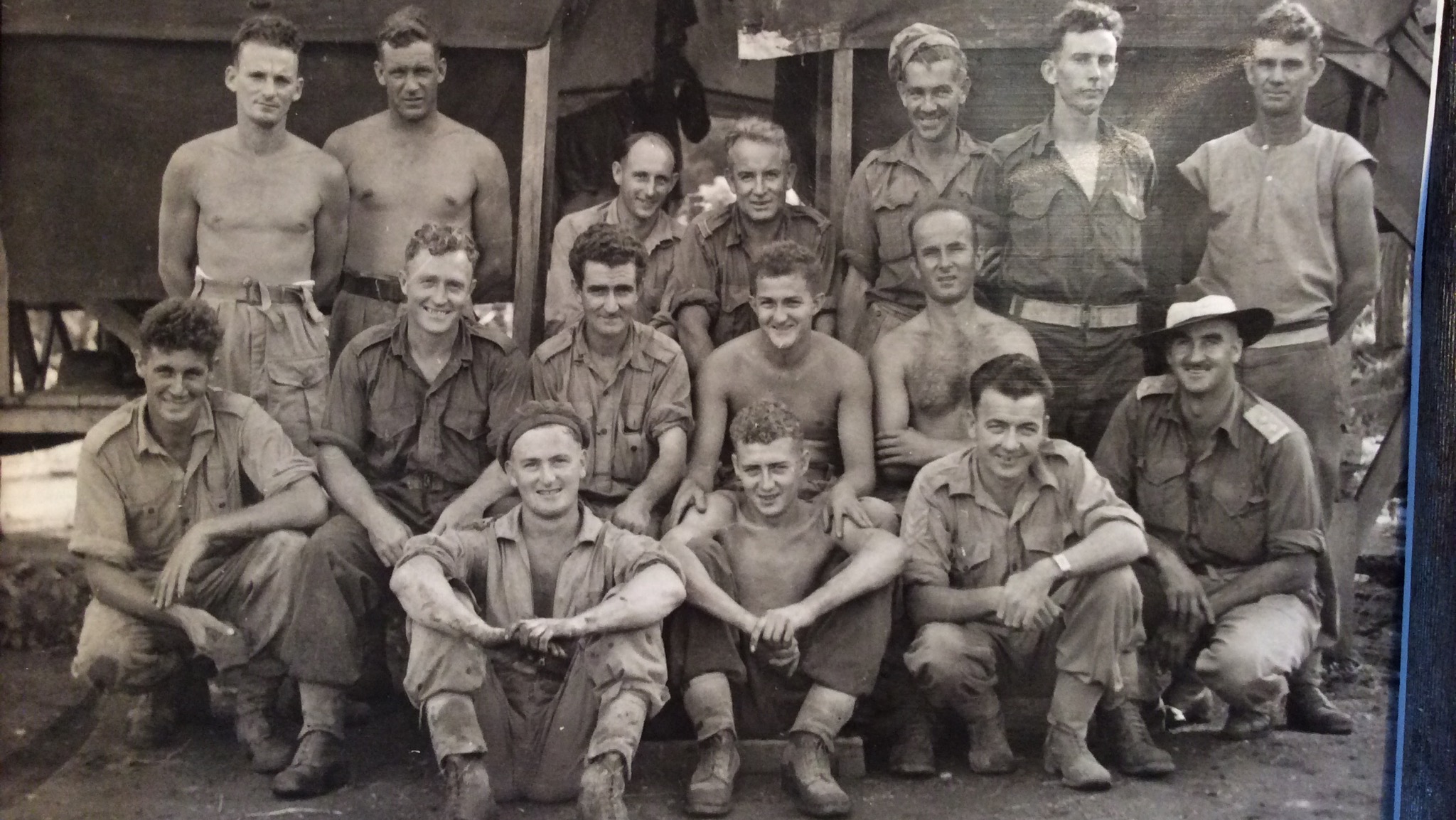 Photo of photos/Kenneth Russell McLennan (hat) b1913 New Guinea